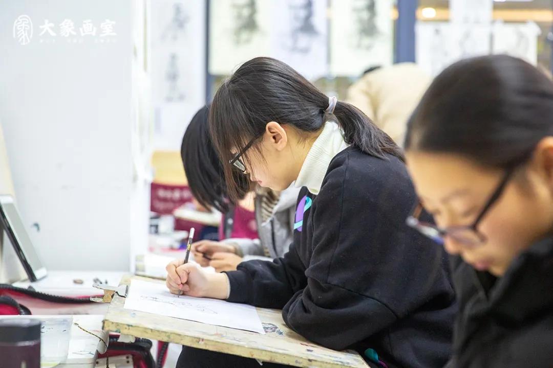 2020年上海视觉艺术学院录取最低分数线